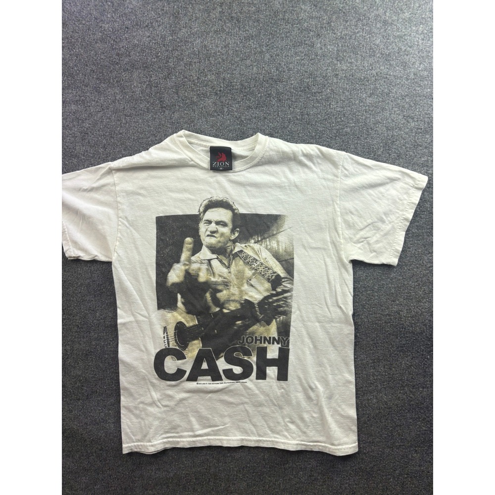 Zion Johnny Cash T Shirt Mens M White Graphic Middle Finger San Quentin 2010